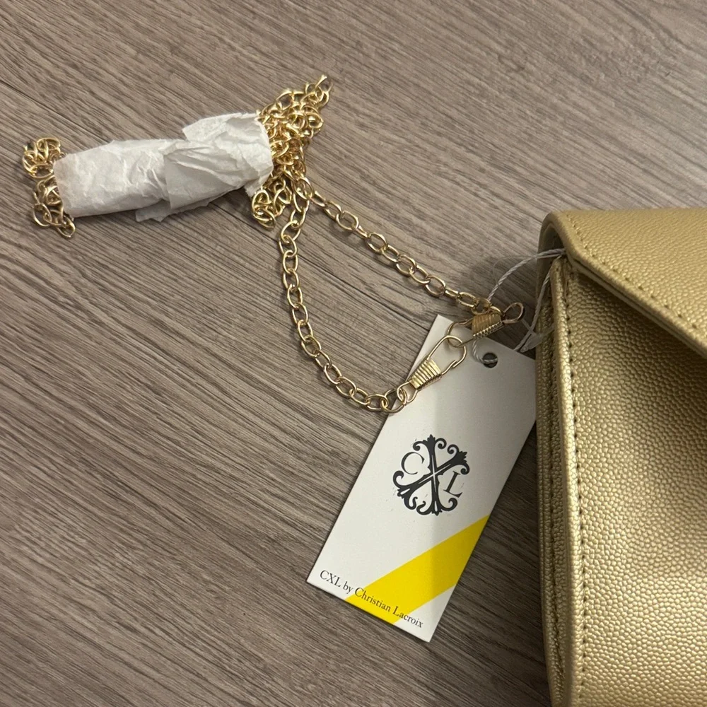 Christian Lacroix Glam Gold Caviar Clutch W/ Crossbody Chain 9” x 5” x 1” NEW ❣️